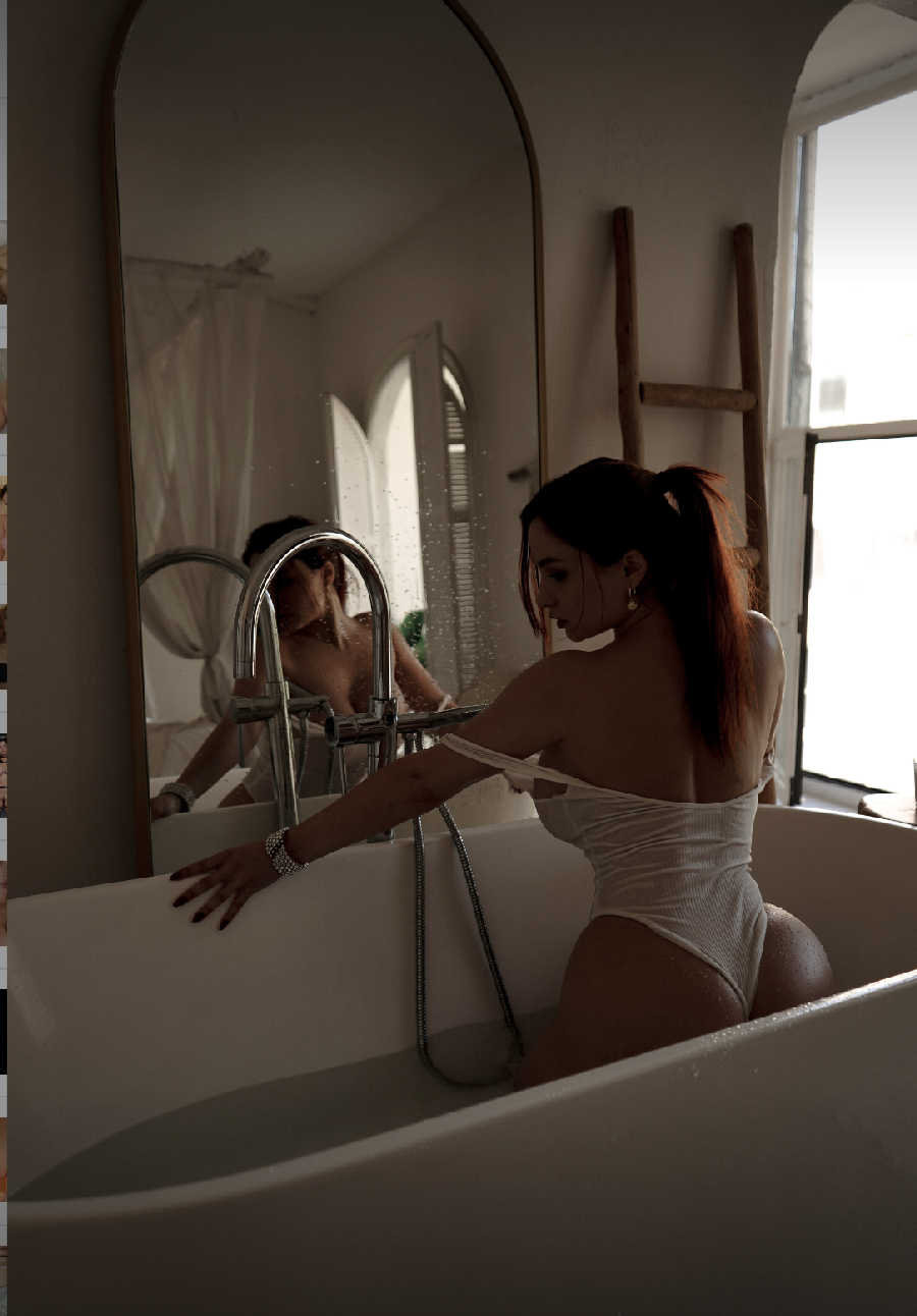 A playful frame from Miranda Faith nude — online in Port Louis