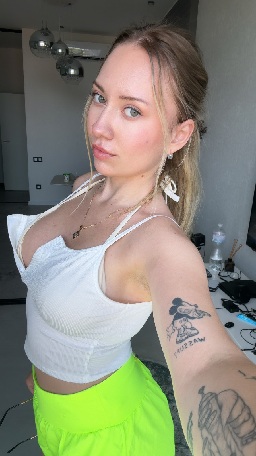 KateV in her underwear in Port Louis