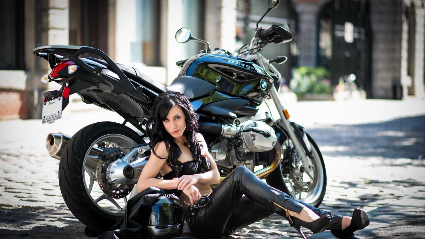 European women on bikes in Port Louis