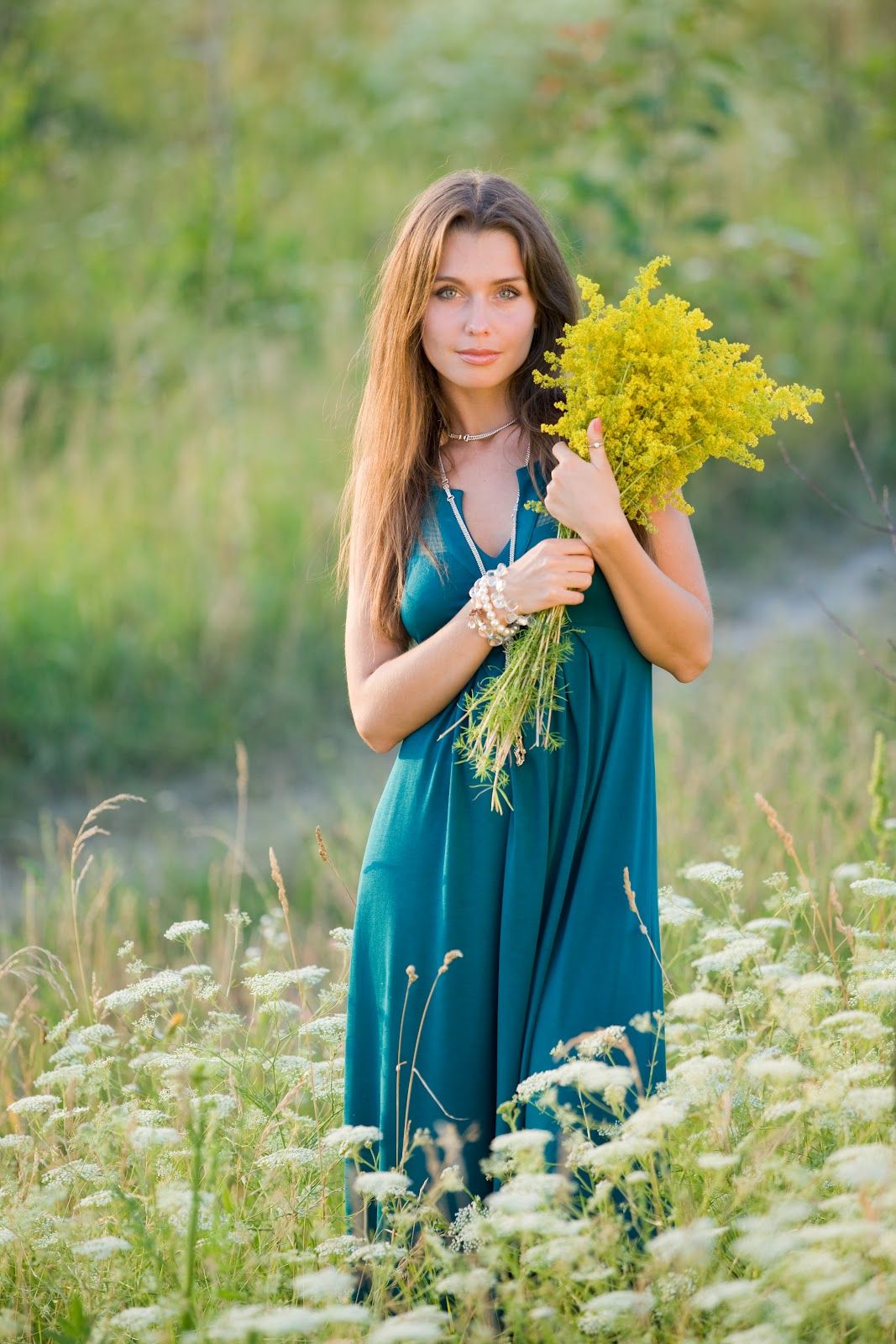 Slavic women in Port Louis