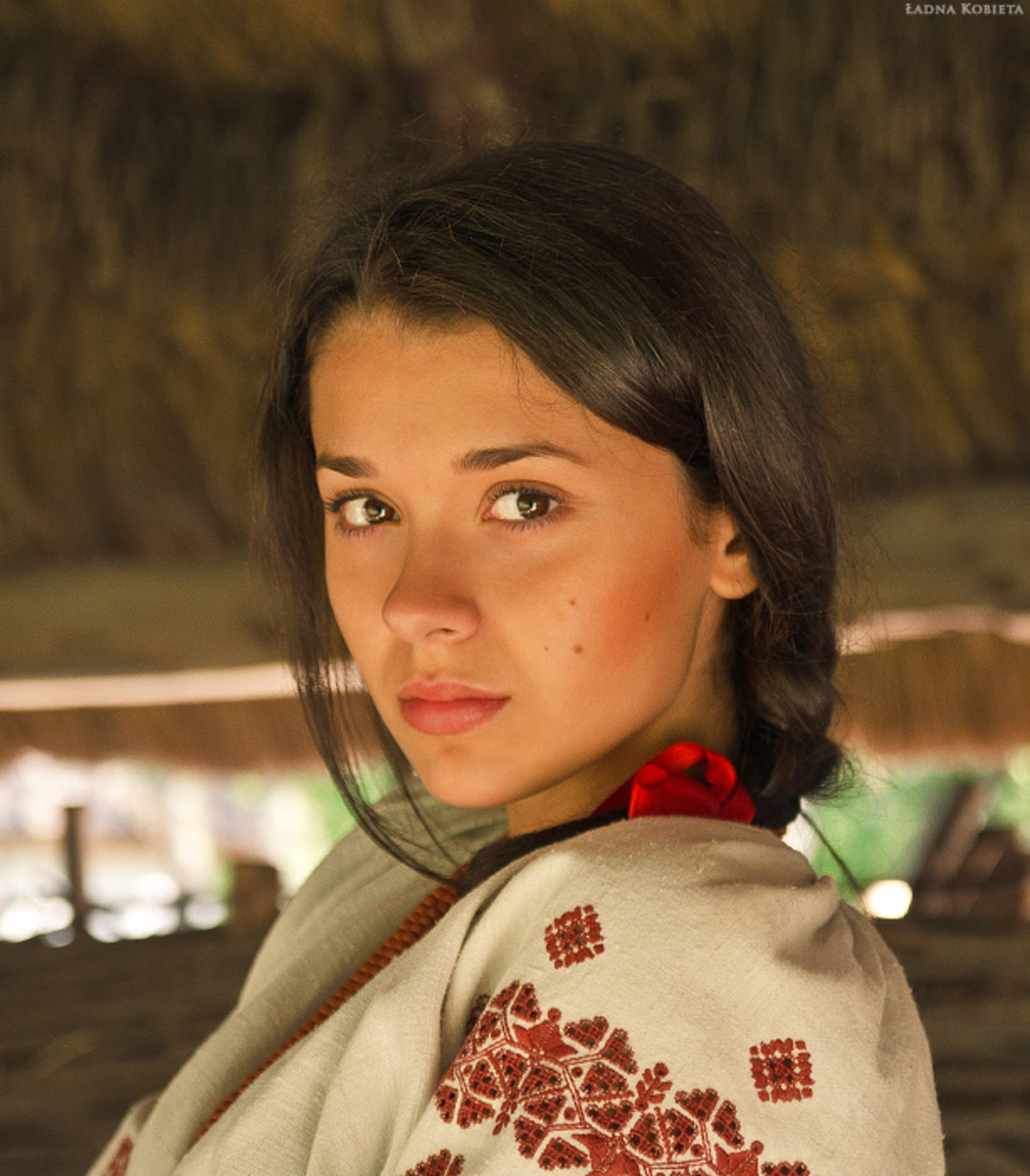 Girls in Slavic costumes in Port Louis