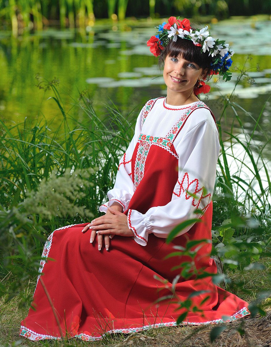 Beautiful girl Girls in Slavic costumes in Port Louis